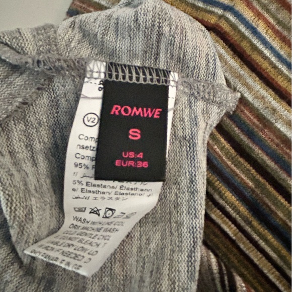 ROMWE Long Bell Sleeve Cropped Top Woman’s 4 Small Juniors Pre-Owned - Picture 4 of 9